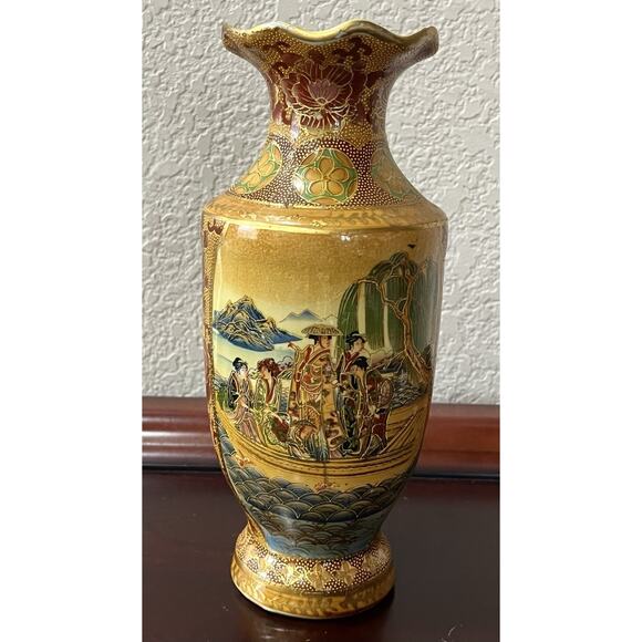 Vintage Japanese Satsuma Moriage Vase 10” Hand Painted Geisha Scene - Picture 3 of 8